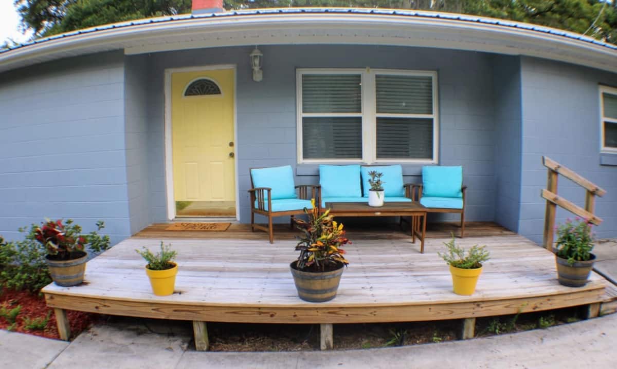 Silver Springs Hideaway vacation rental home exterior